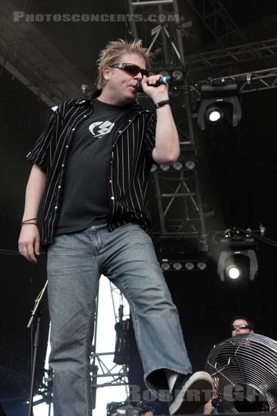 THE OFFSPRING - 2009-08-29 - SAINT CLOUD - Domaine National - Grande Scene - 
